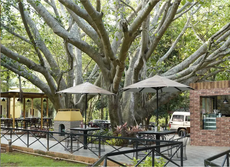 Garden Bistro outdoor café at Zeenath Taj Gardens Garden Bistro outdoor café at Zeenath Taj Gardens